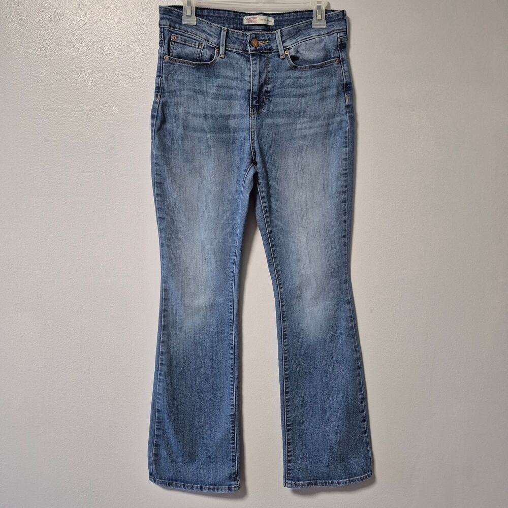Signature by Levi's Womens Size 8 Mid-Rise Bootcut Jeans Medium Wash Stretch